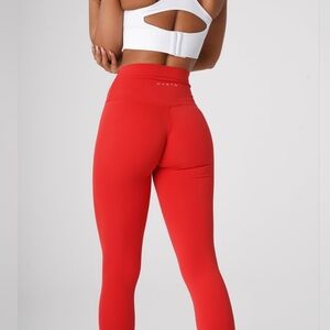 NVGTN Scarlet Signature 2.0 Leggings